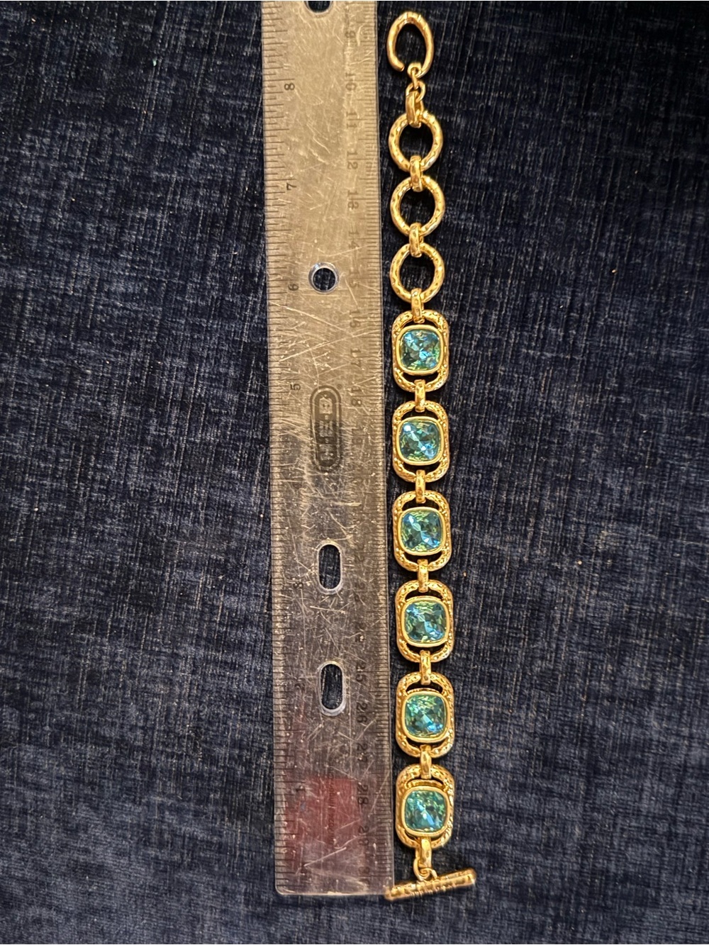 Oscar de la Renta Gold-Tone Bracelet with Teal Crystal Links - Picture 6 of 6